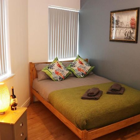 Modern Newgate Apartments - Kingsbury Underground, All Local Amenities On Your Doorstep Harrow Bagian luar foto